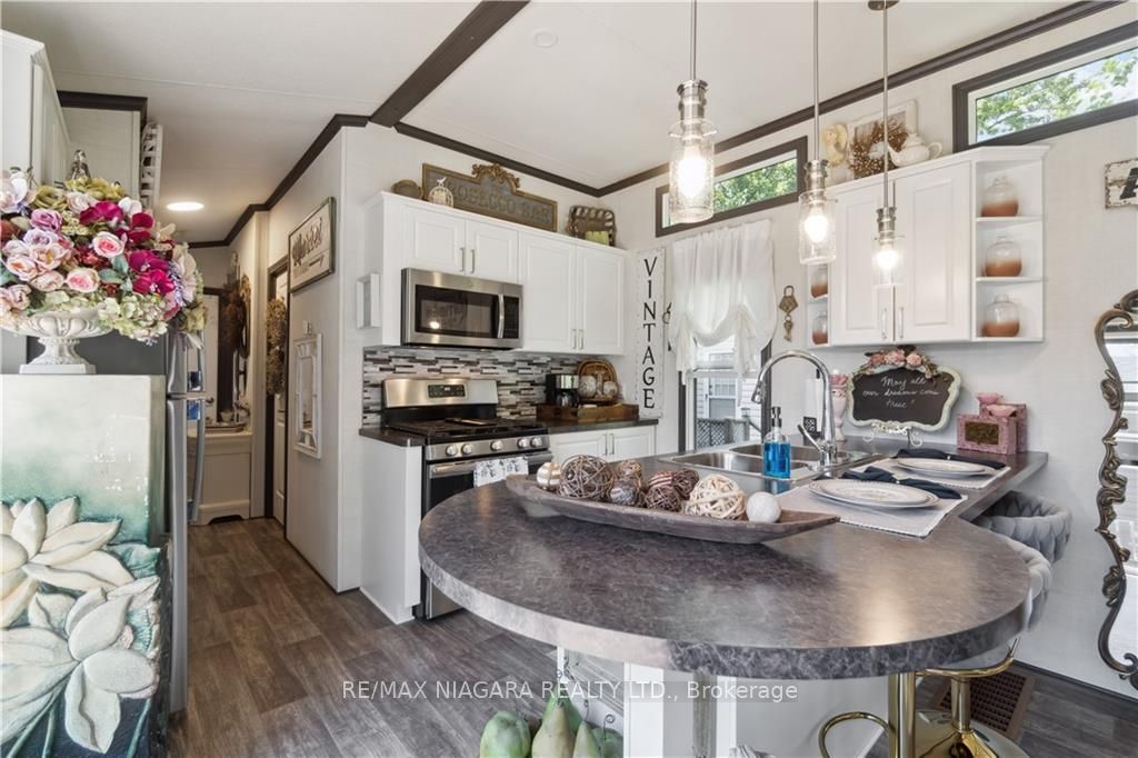 8845 Lundy's Lane, #246