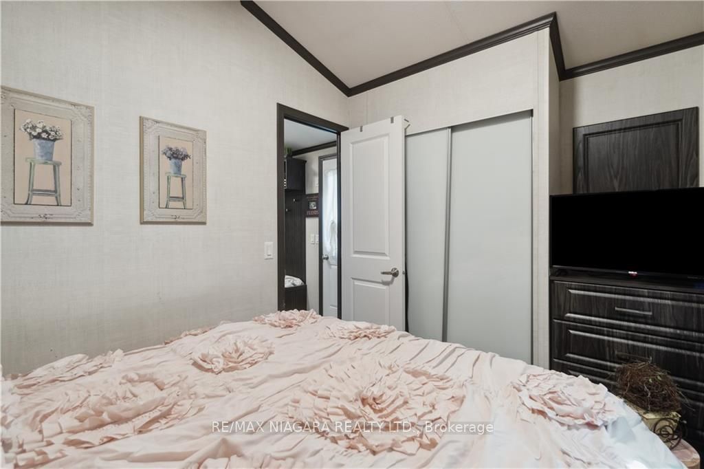 8845 Lundy's Lane, #246