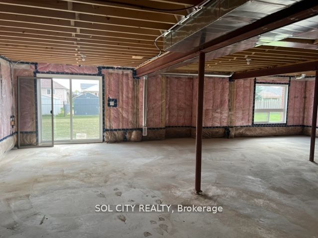 18 Carew Boulevard