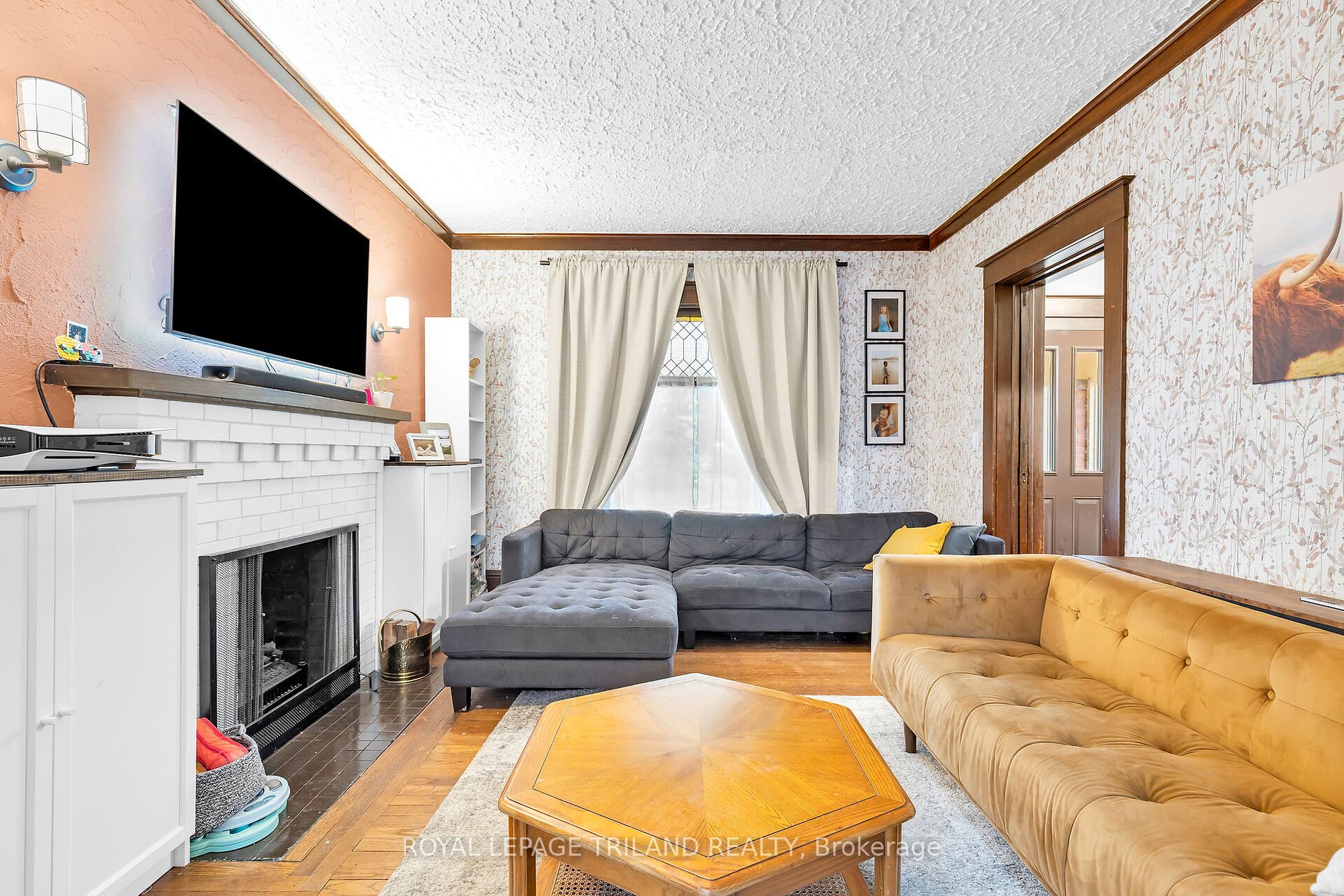 28 Forest Avenue