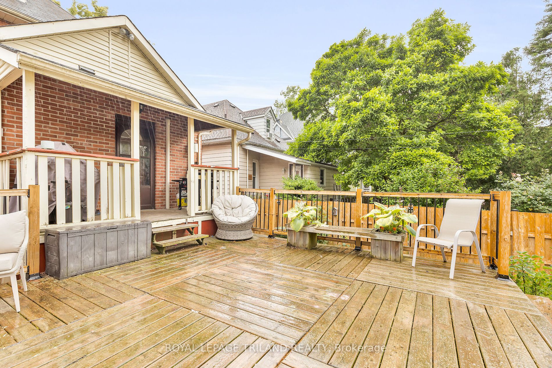 28 Forest Avenue
