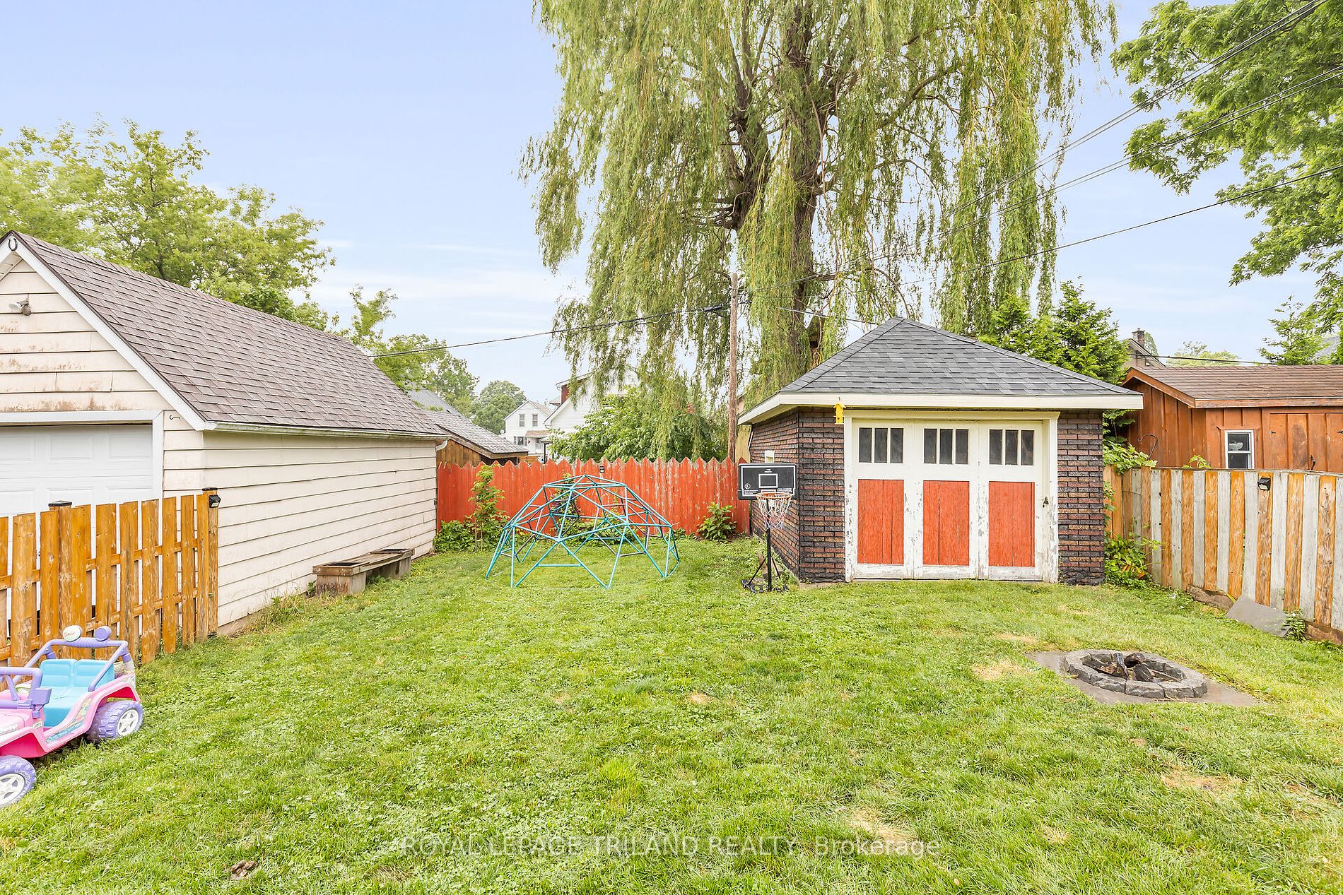 28 Forest Avenue