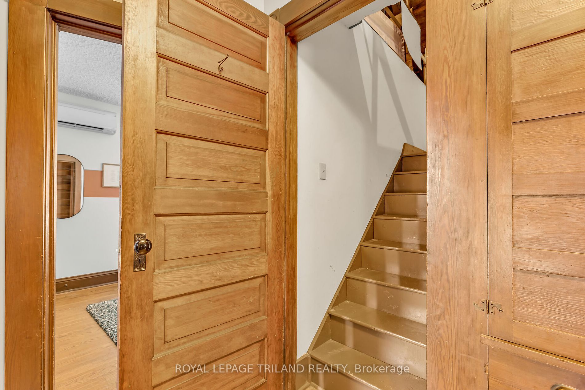 28 Forest Avenue