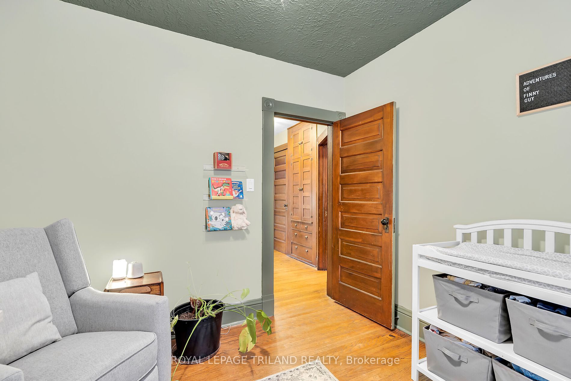28 Forest Avenue