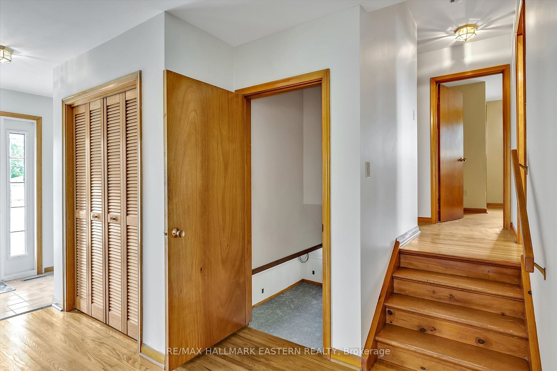 241 Queen St