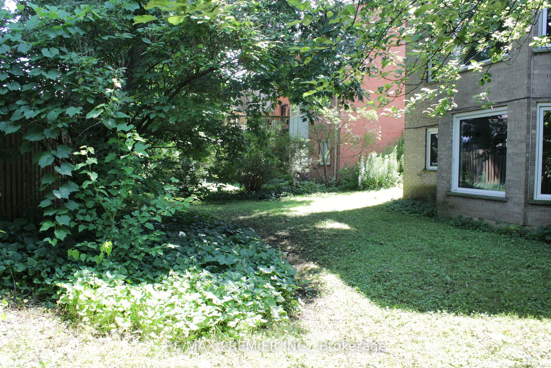 31 Stock Court