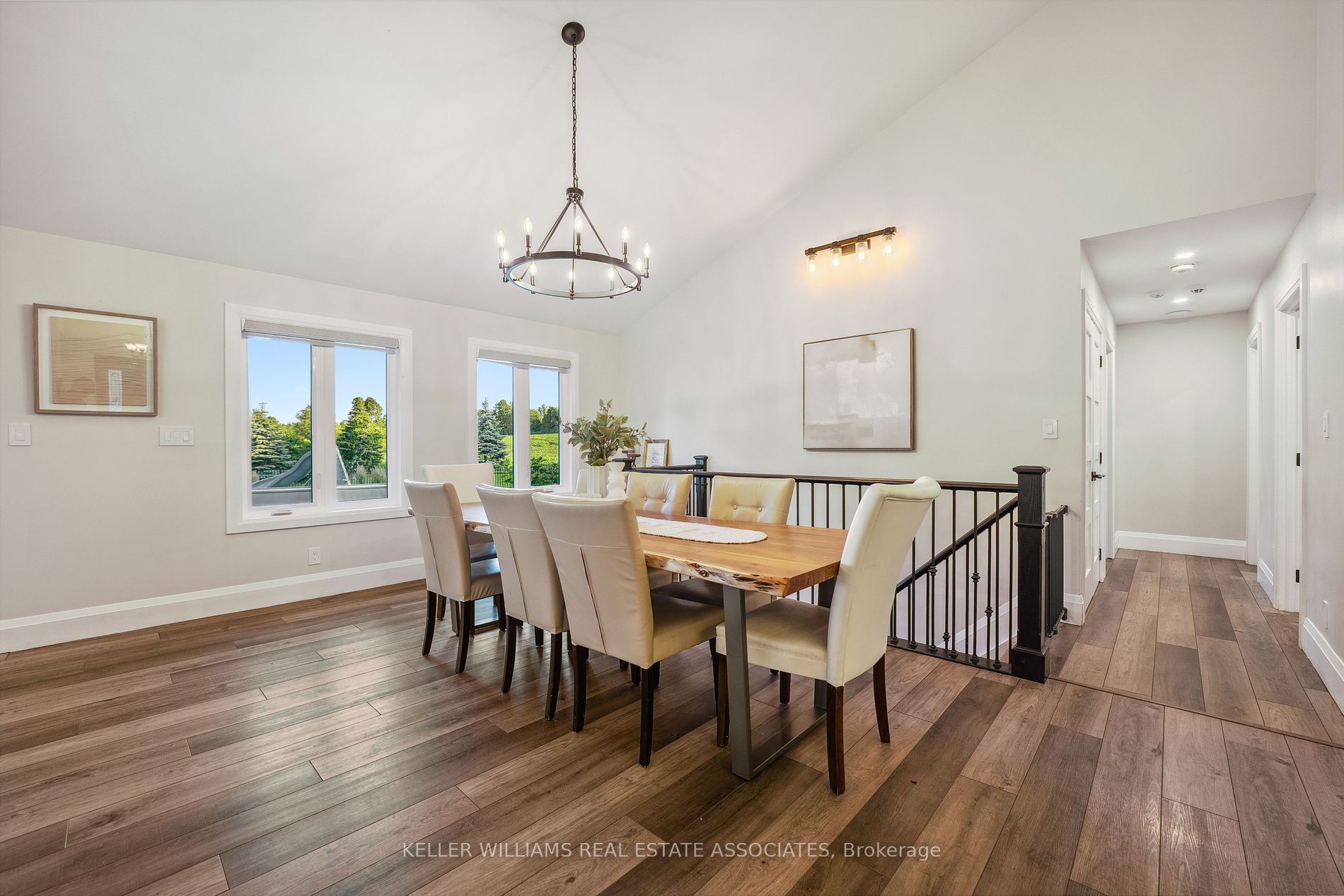 102 Concession 11 E