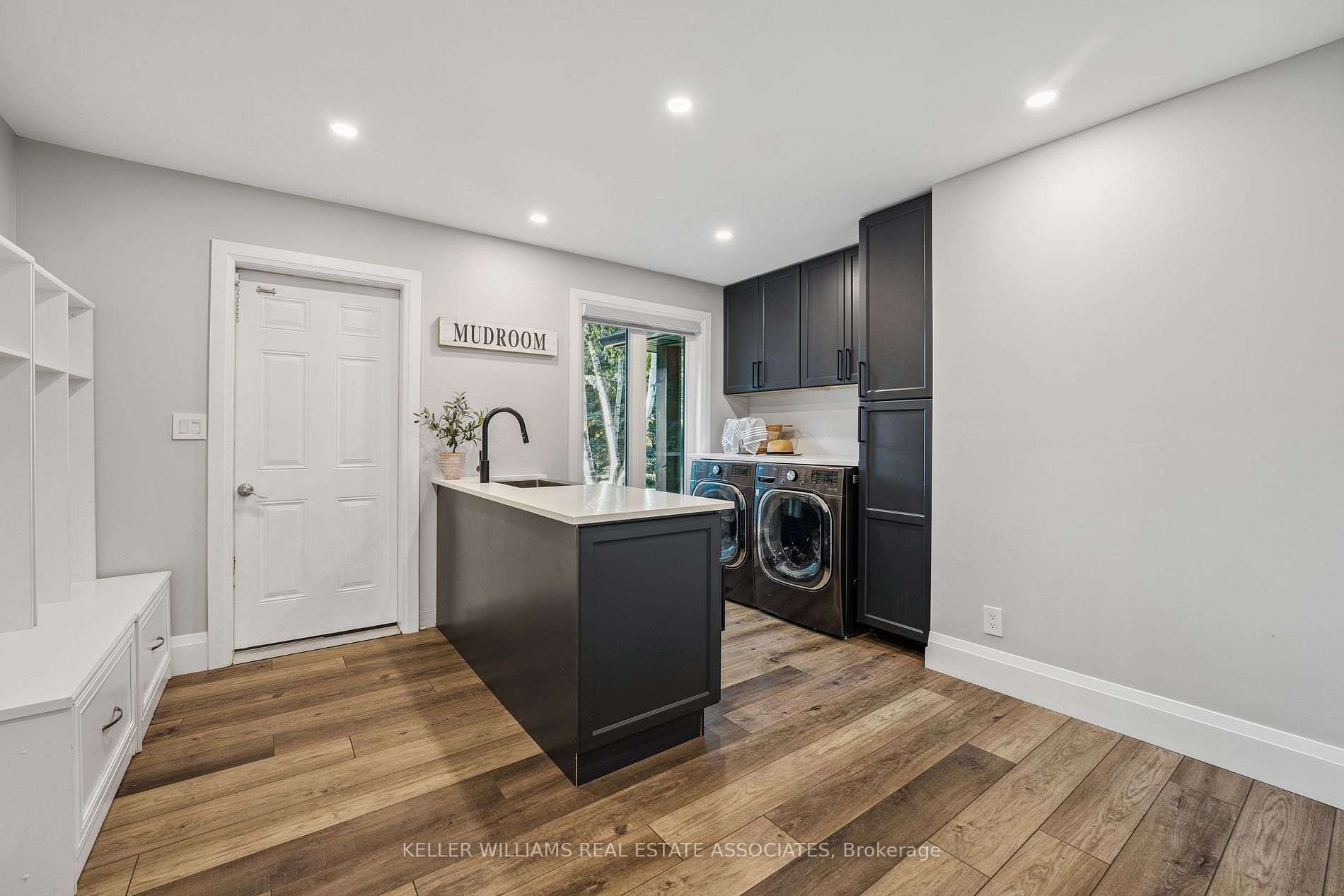 102 Concession 11 E