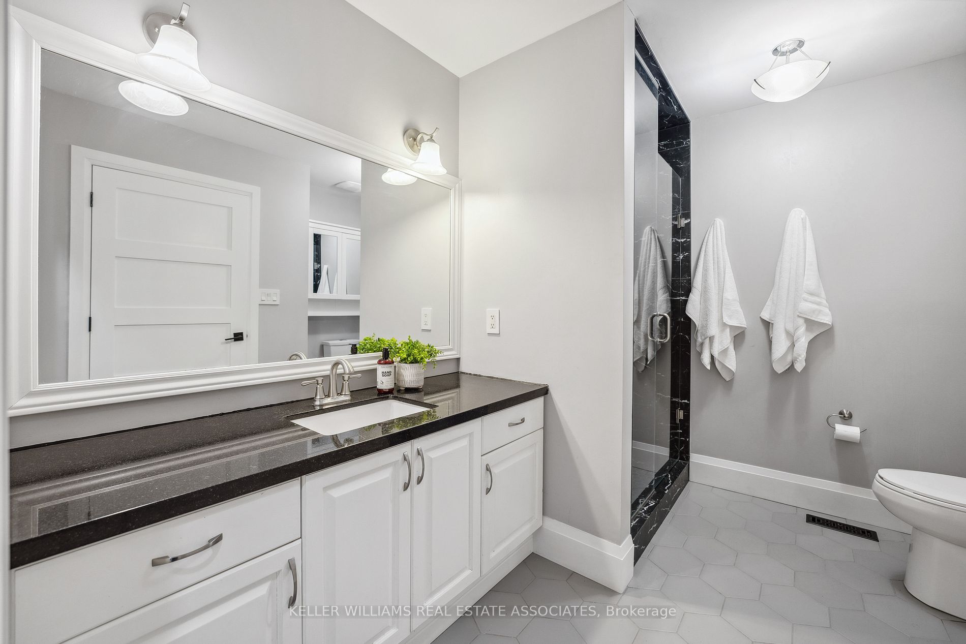 102 Concession 11 E