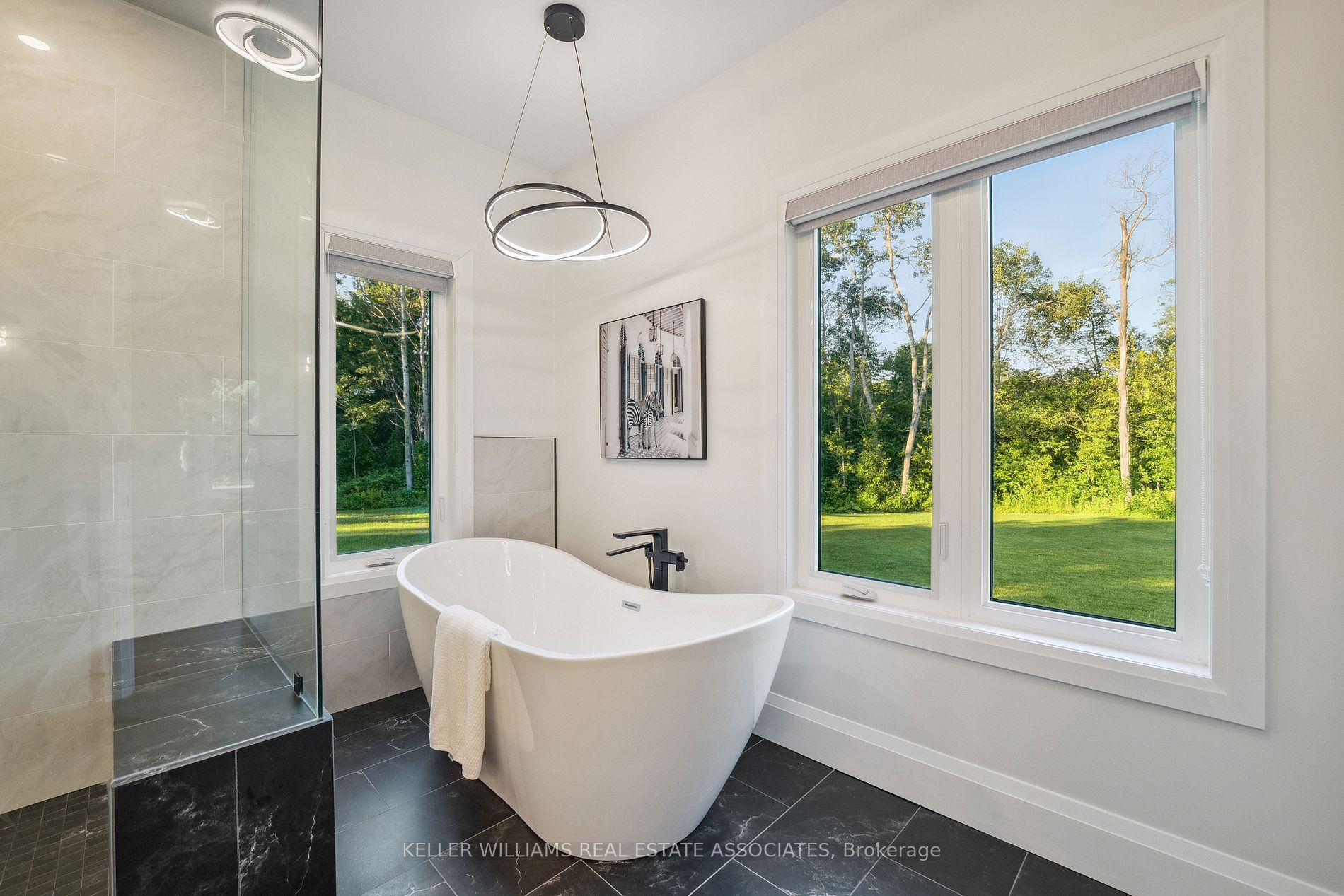 102 Concession 11 E