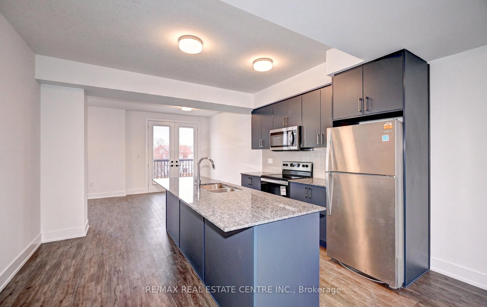 99 Roger St, #18