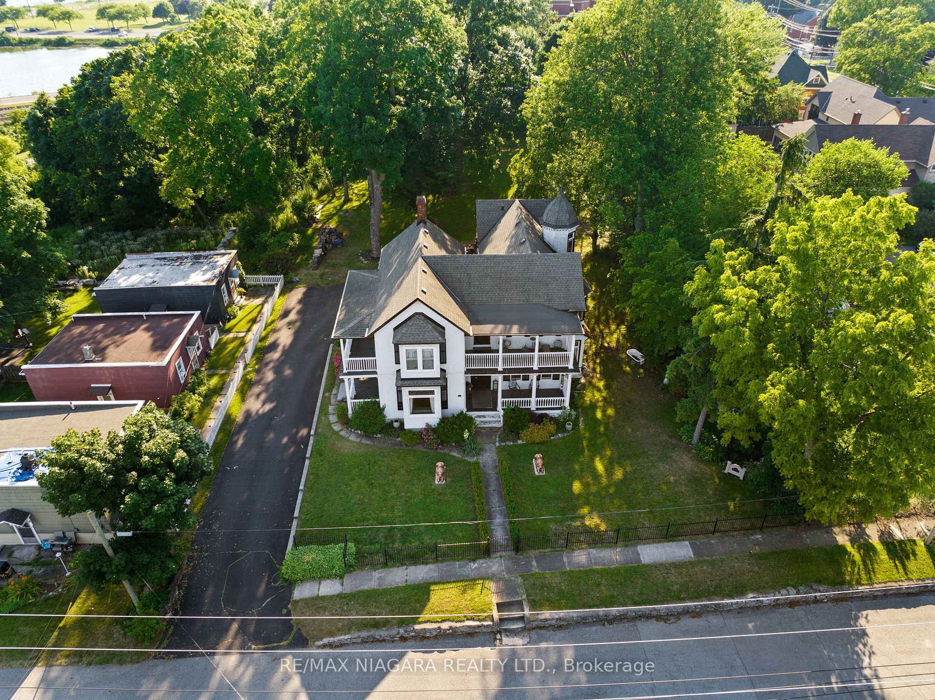 14 Catharine Street