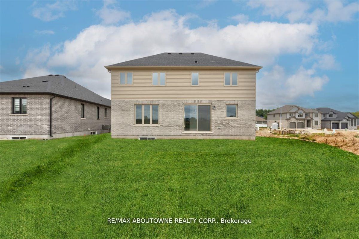 21 Sycamore Drive N