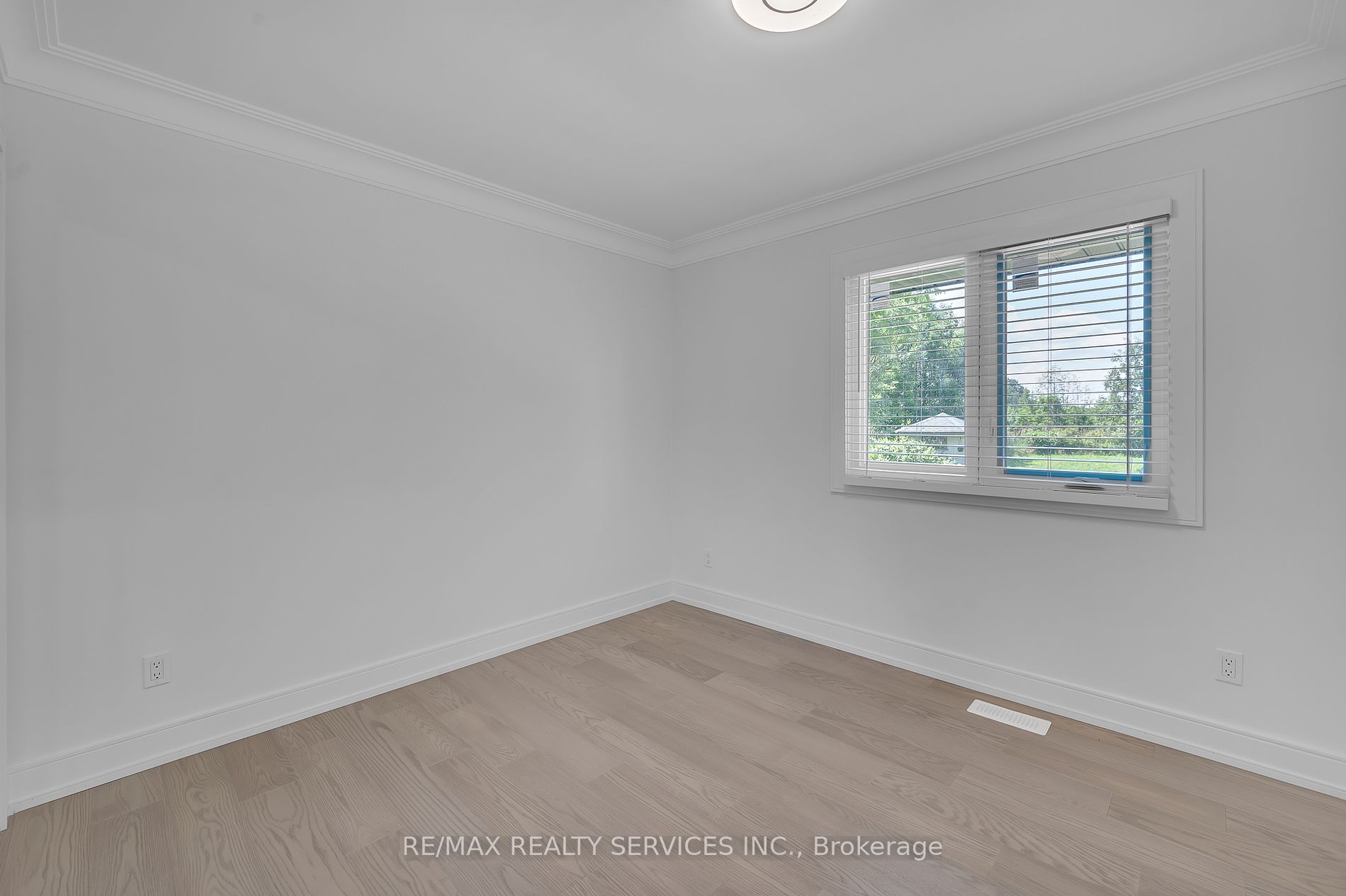 326 Mountain Road