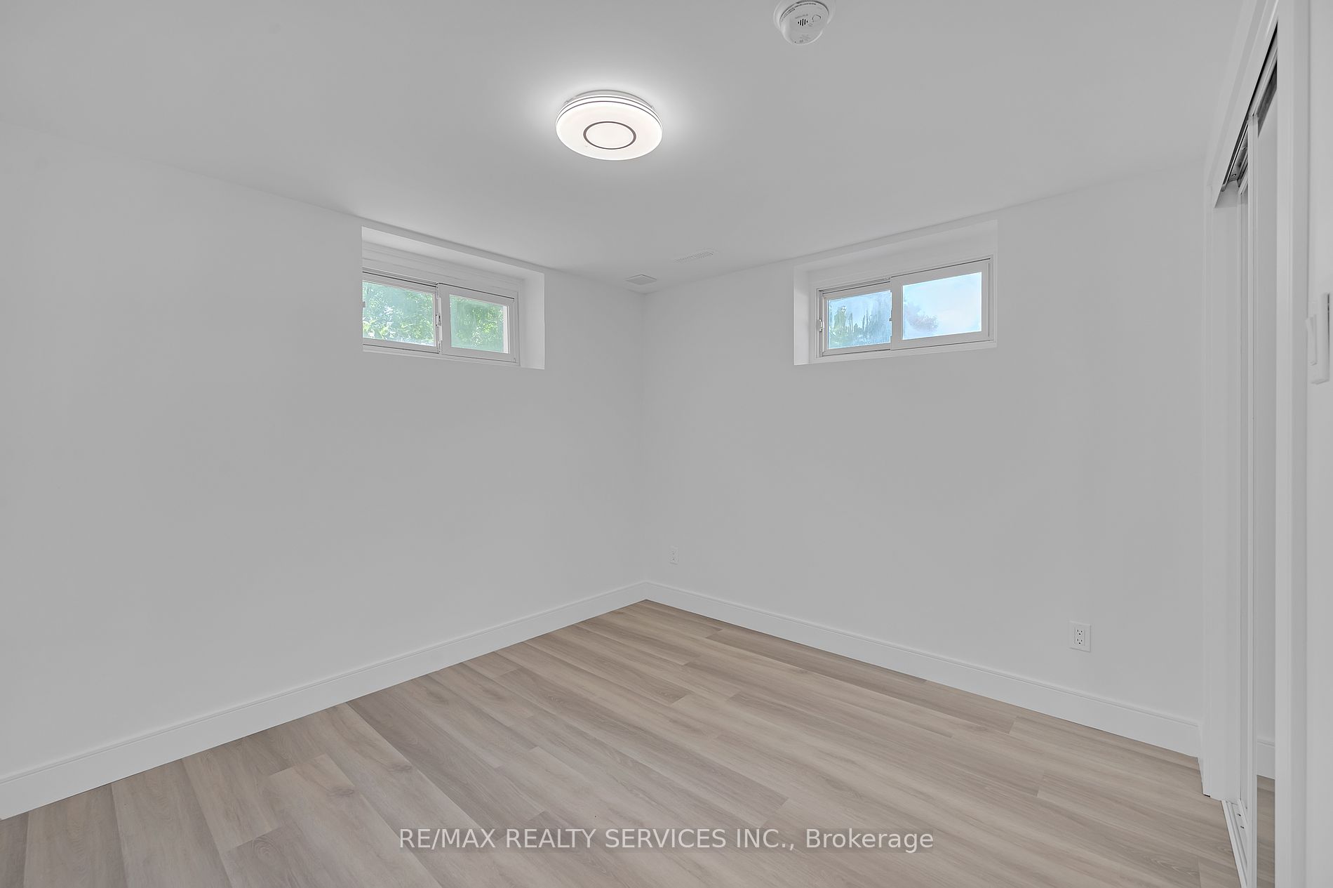 326 Mountain Road