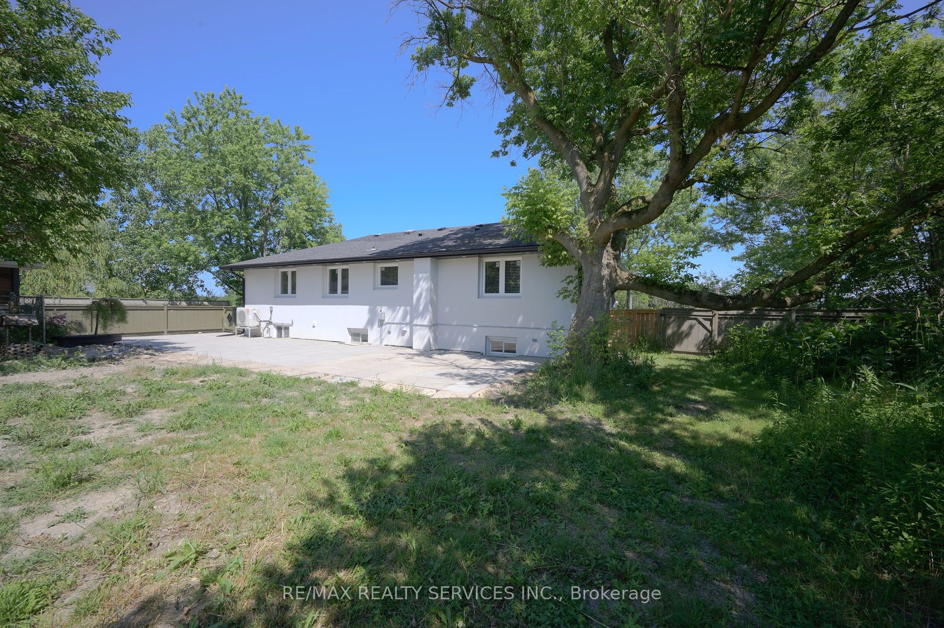 326 Mountain Road