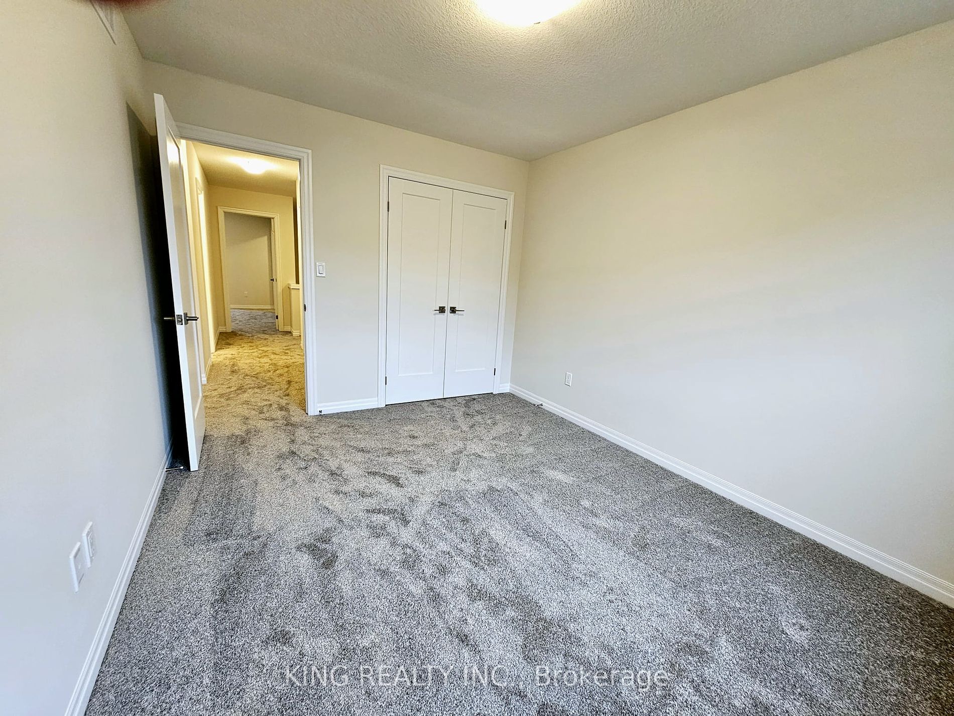 214 Renaissance Drive