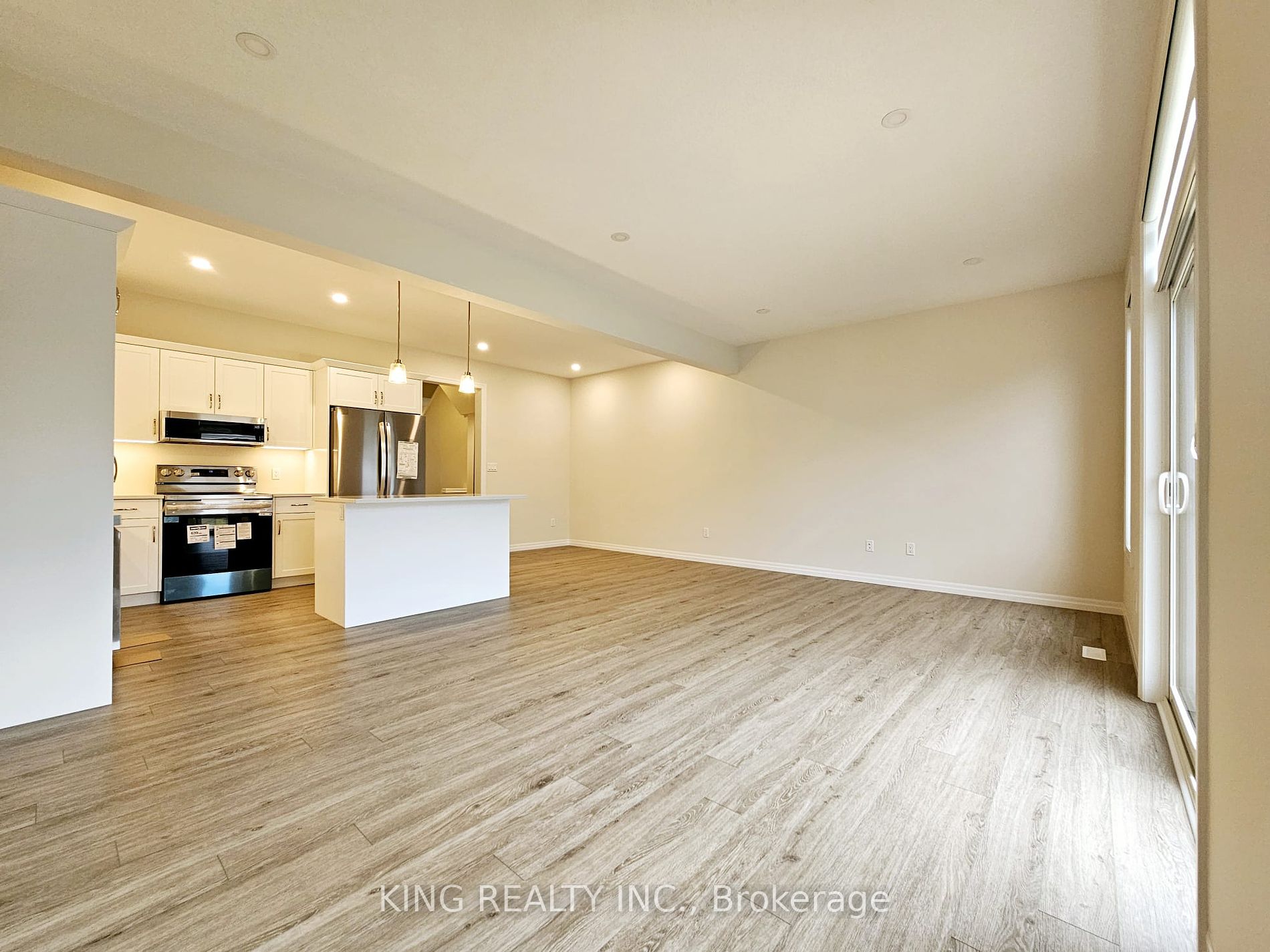 214 Renaissance Drive