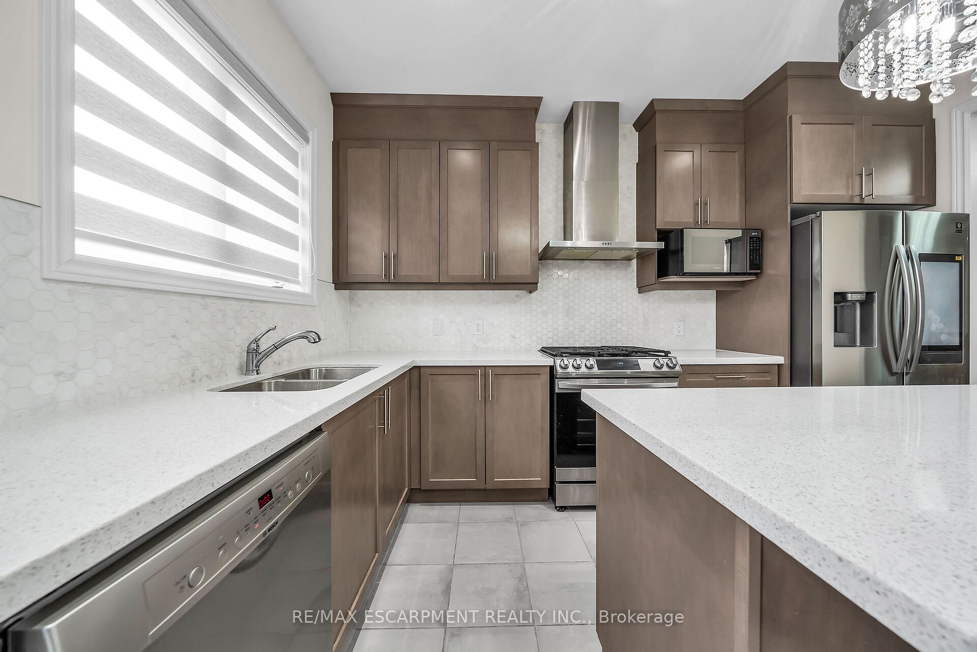 59 Findlay Dr