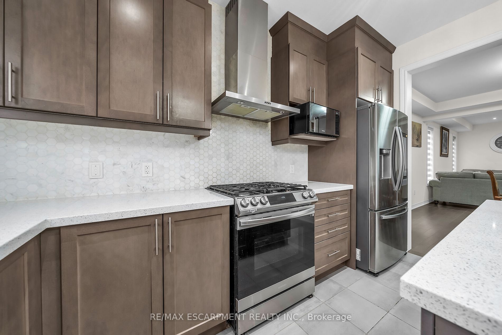 59 Findlay Dr