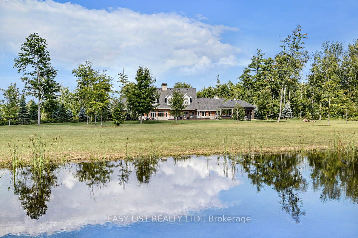 2465 Sixth Line Road