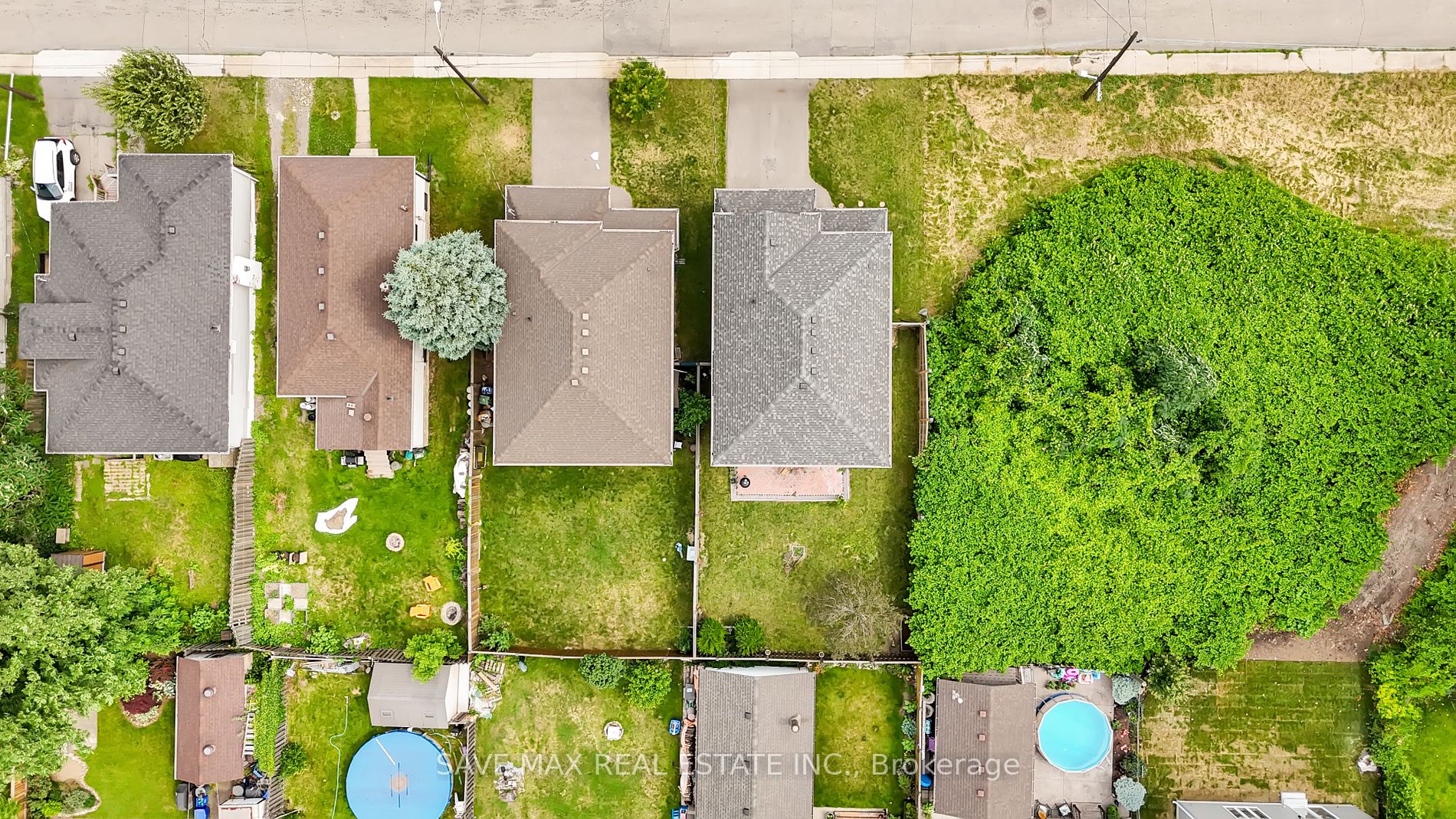 17 Lagoon Avenue