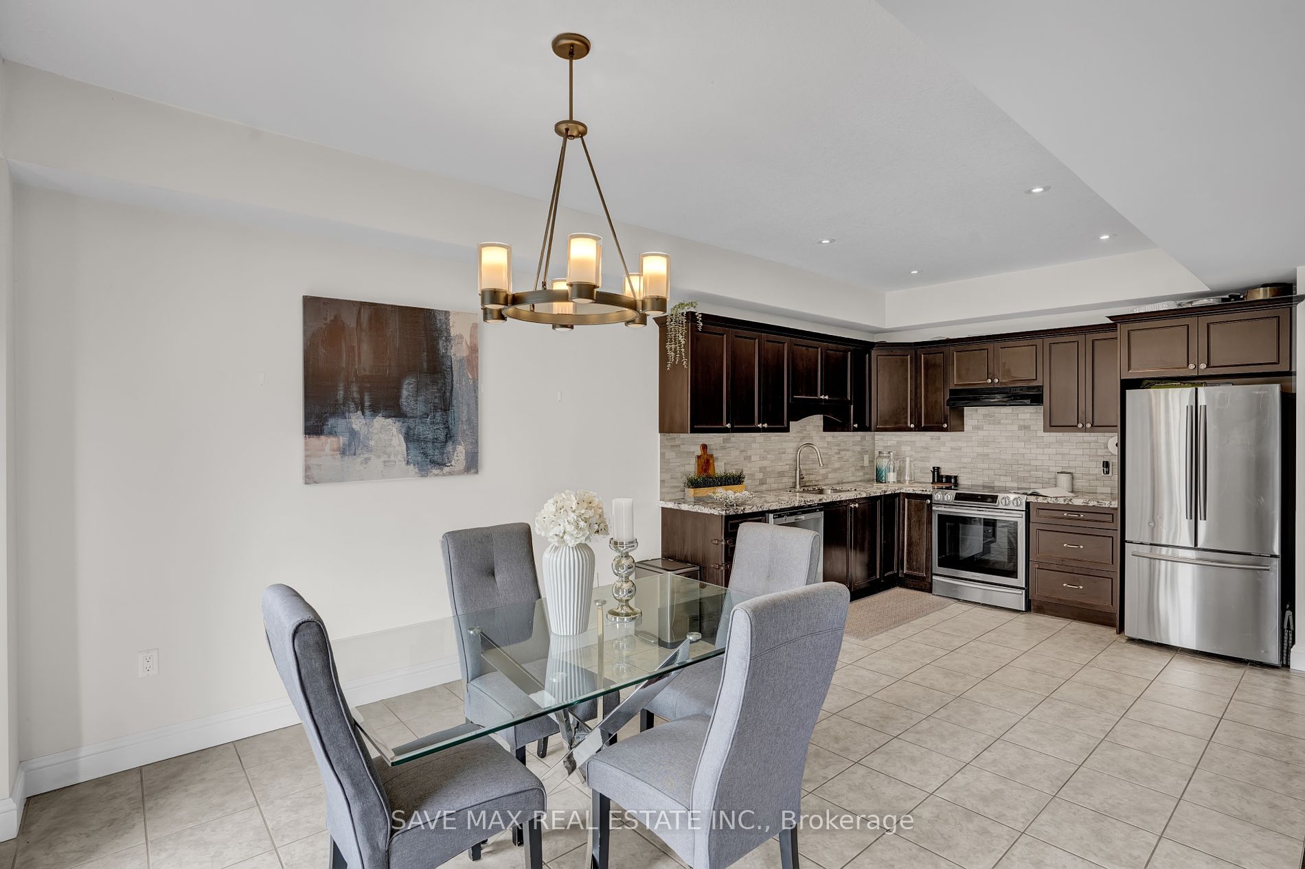 17 Lagoon Avenue