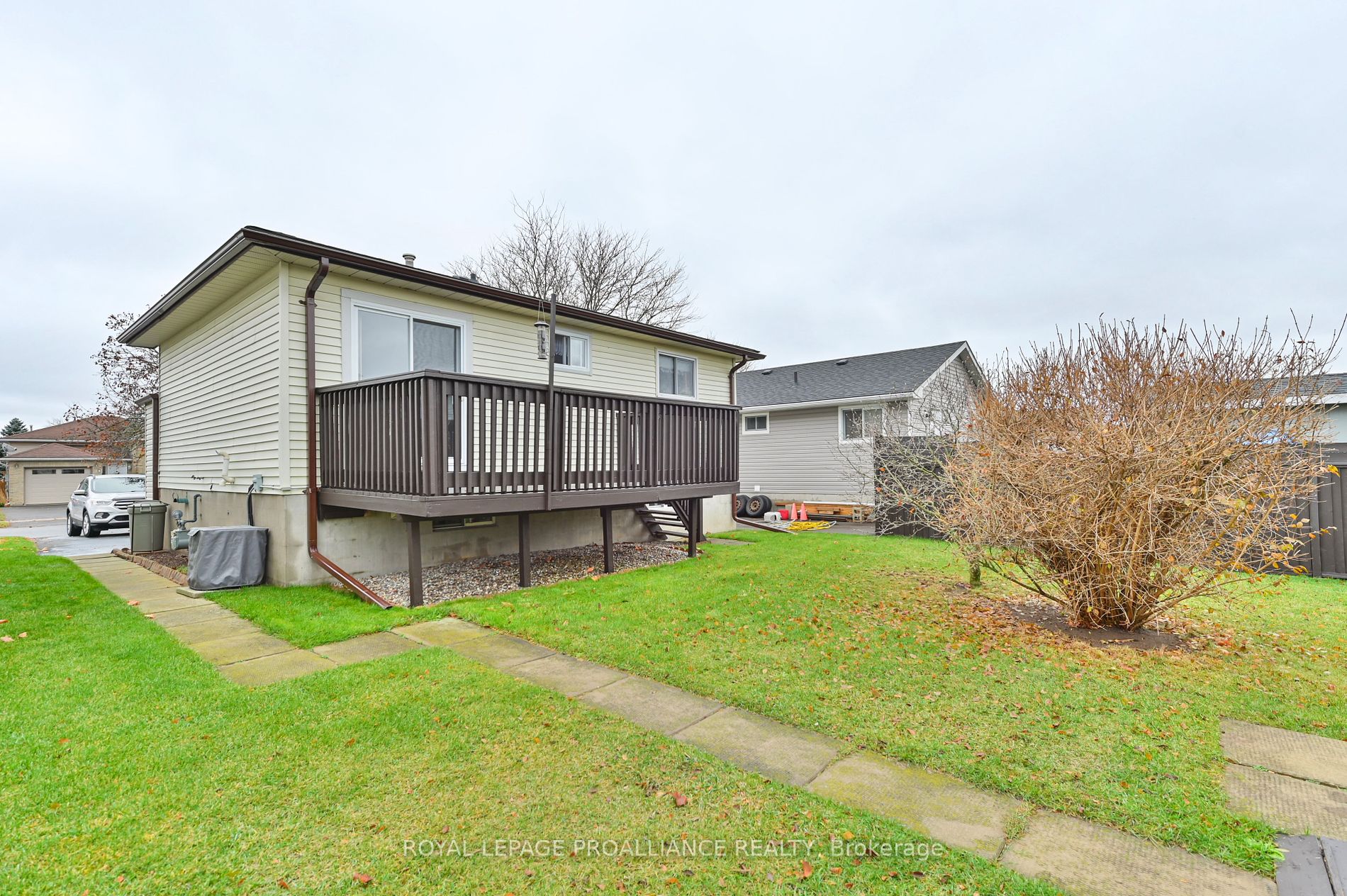 4 Bogart Crescent