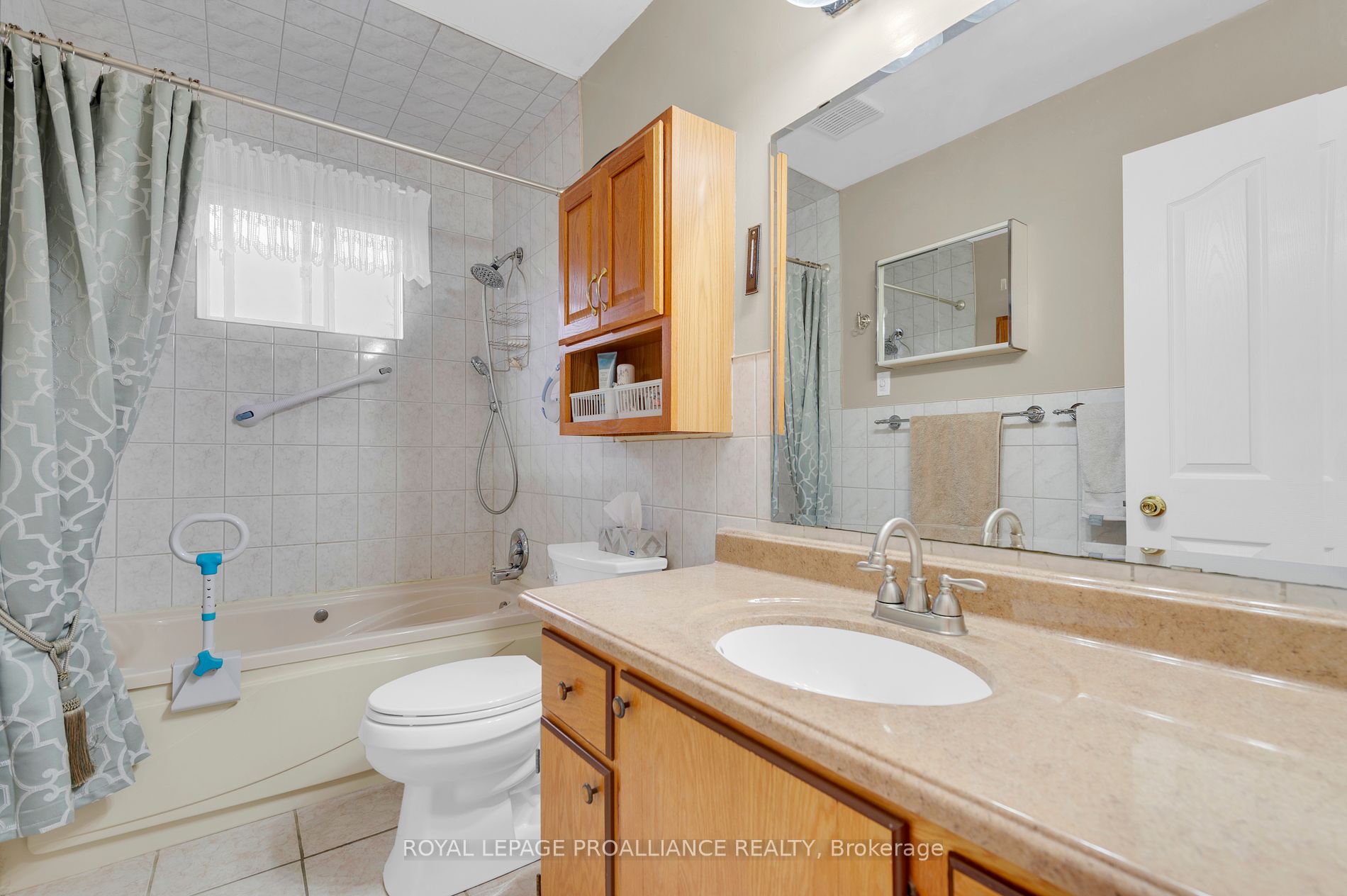 4 Bogart Crescent