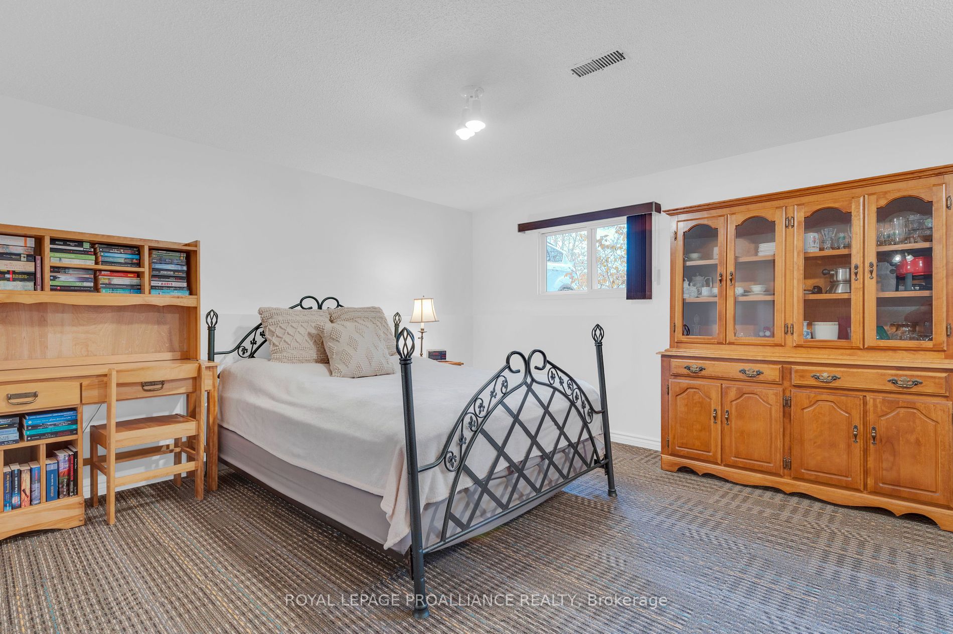 4 Bogart Crescent