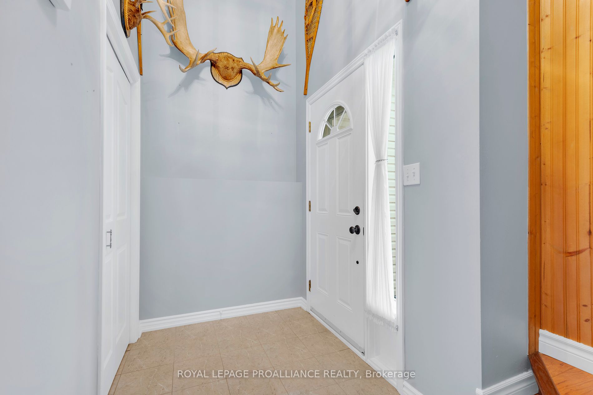 4 Bogart Crescent
