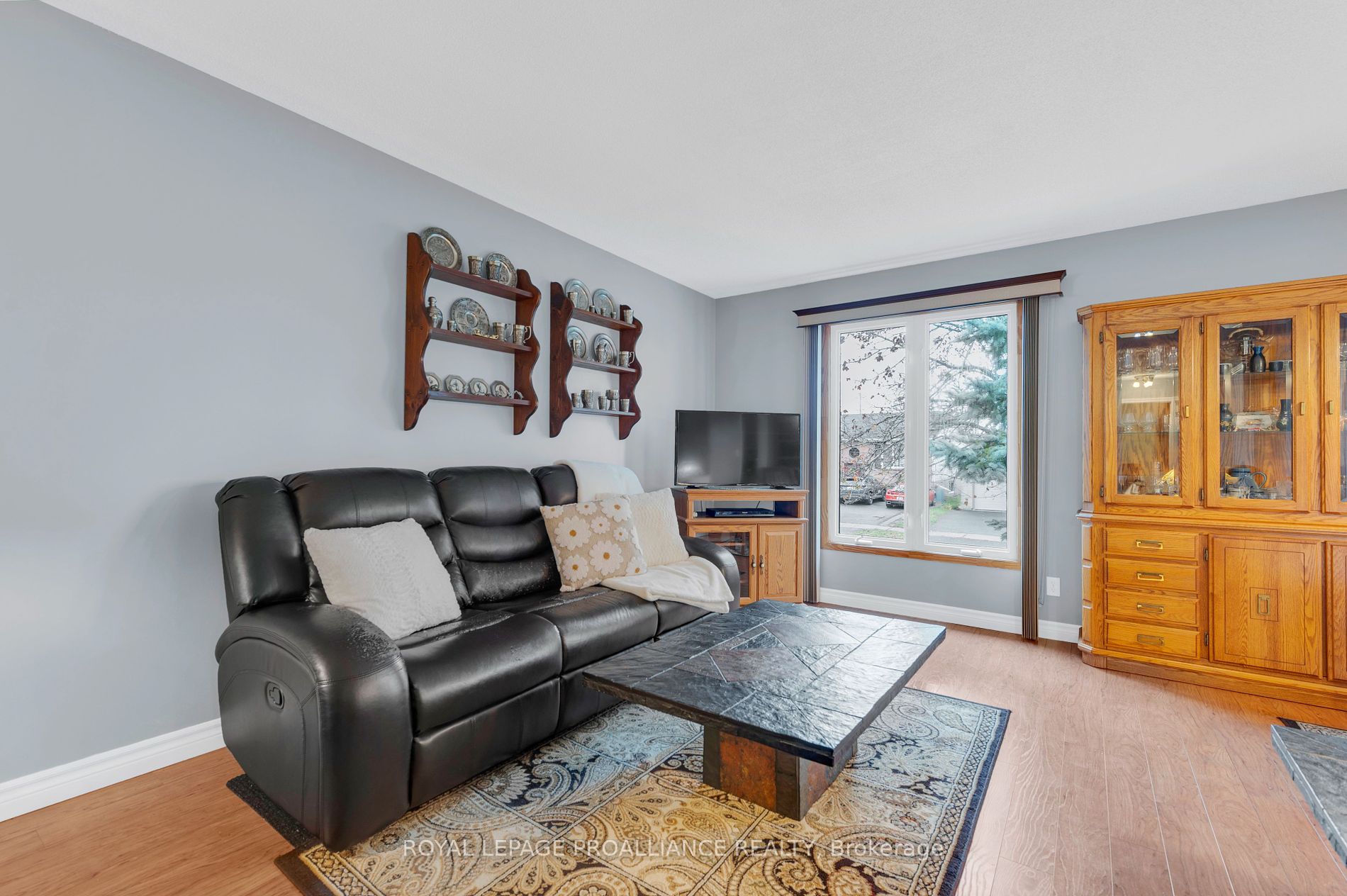 4 Bogart Crescent