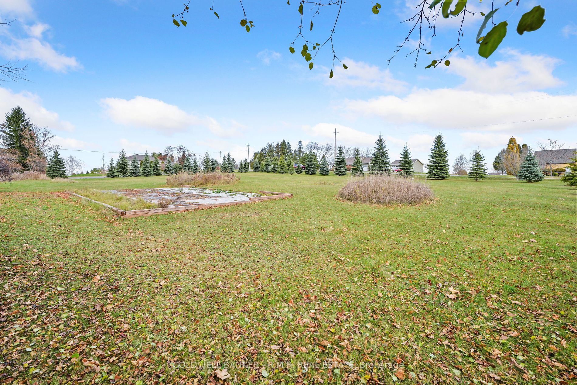 26 Grandview Dr