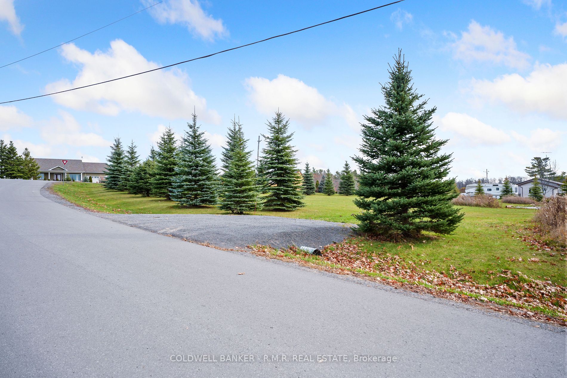 26 Grandview Dr