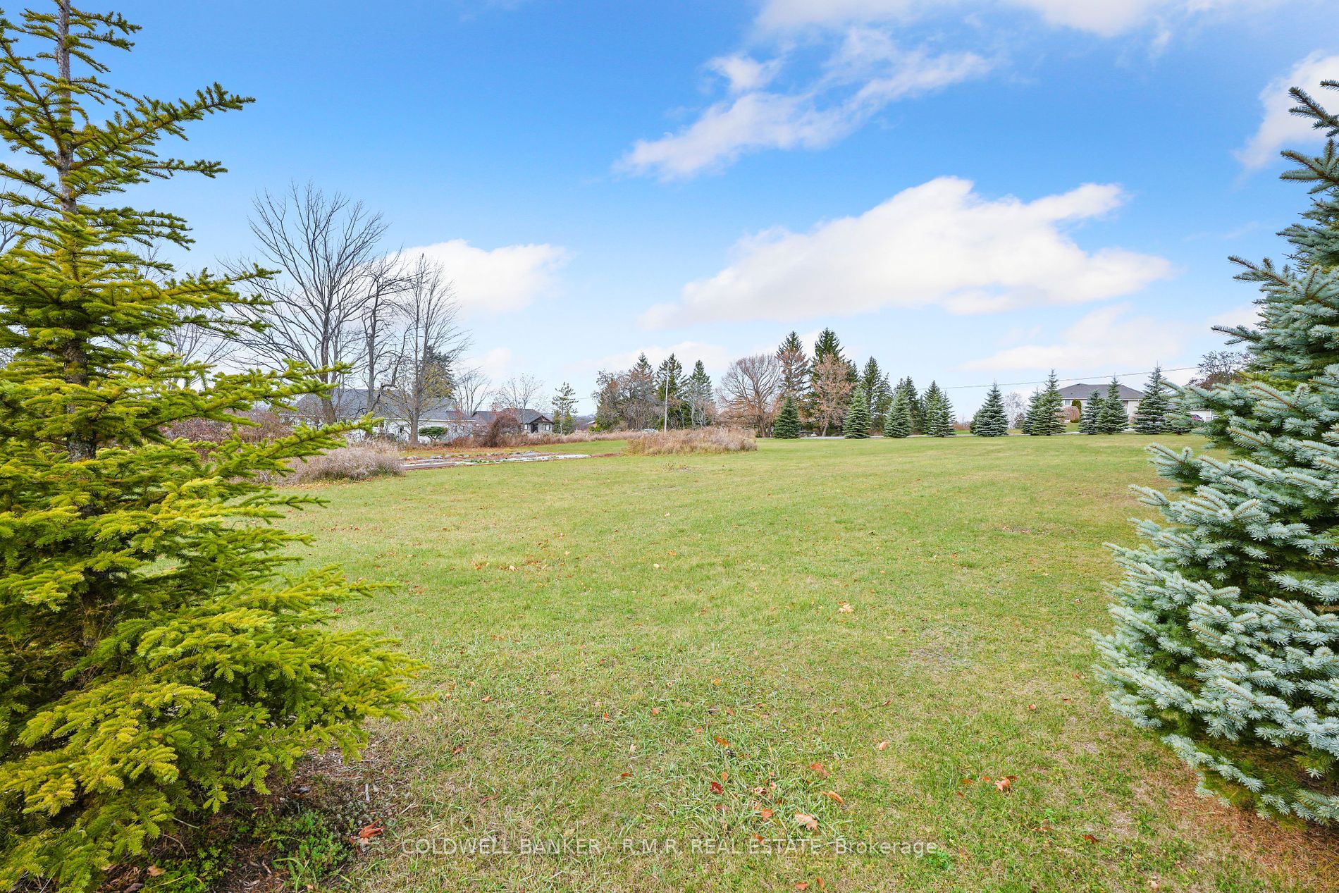 26 Grandview Dr