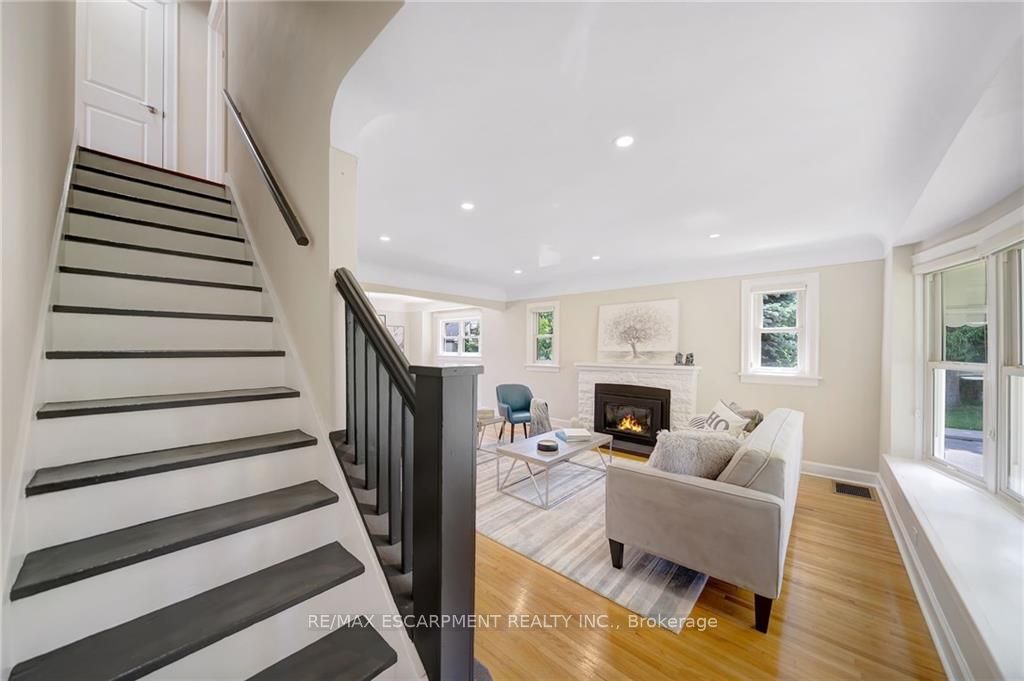 55 EAST 13TH St
