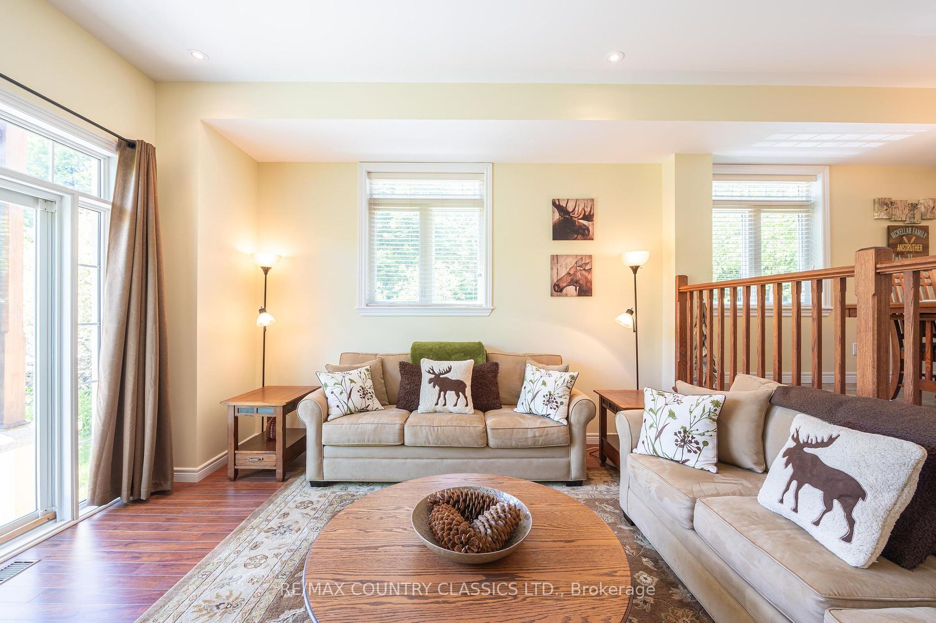 1579 Anstruther Lake Road N, #1