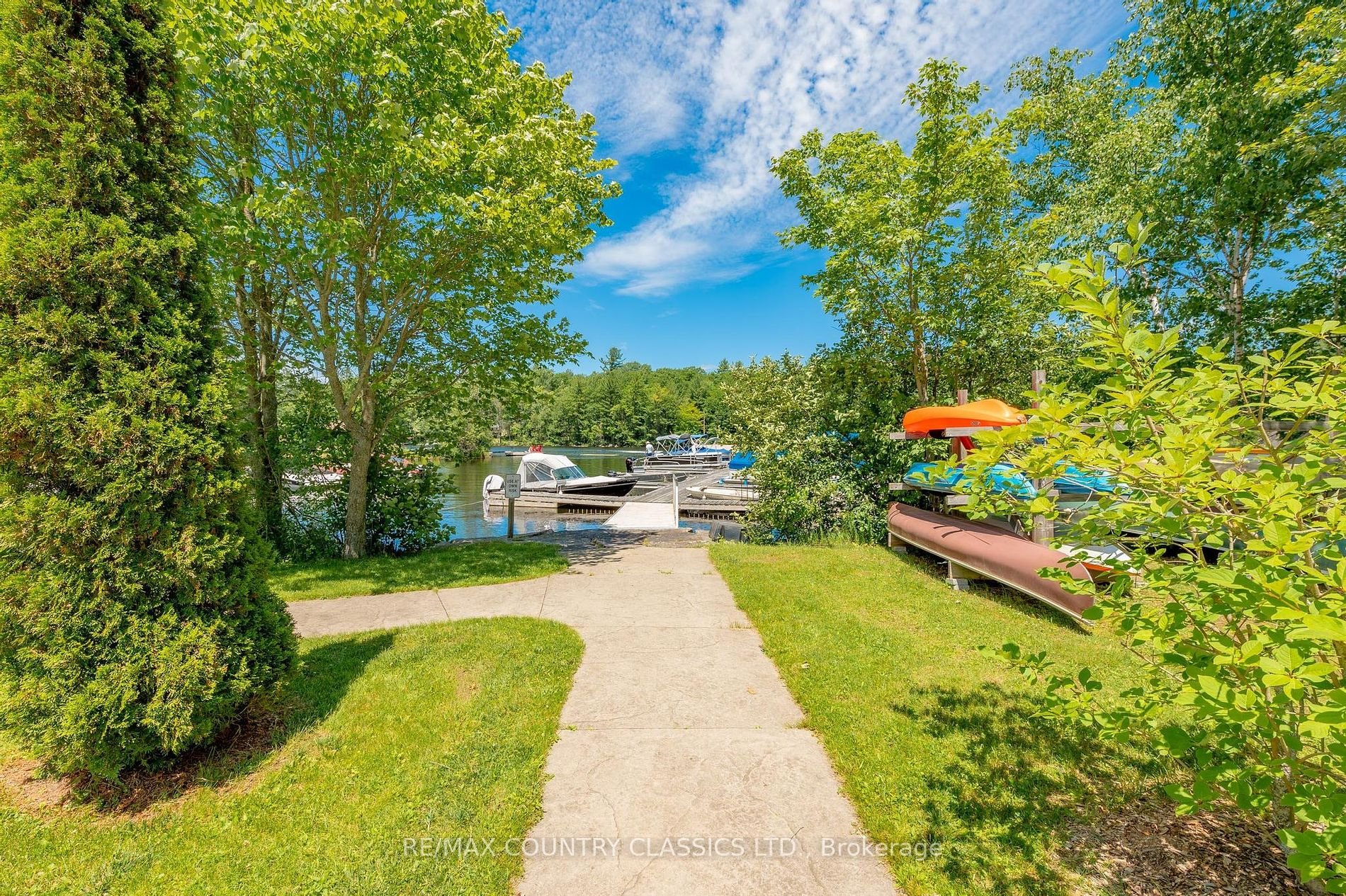 1579 Anstruther Lake Road N, #1