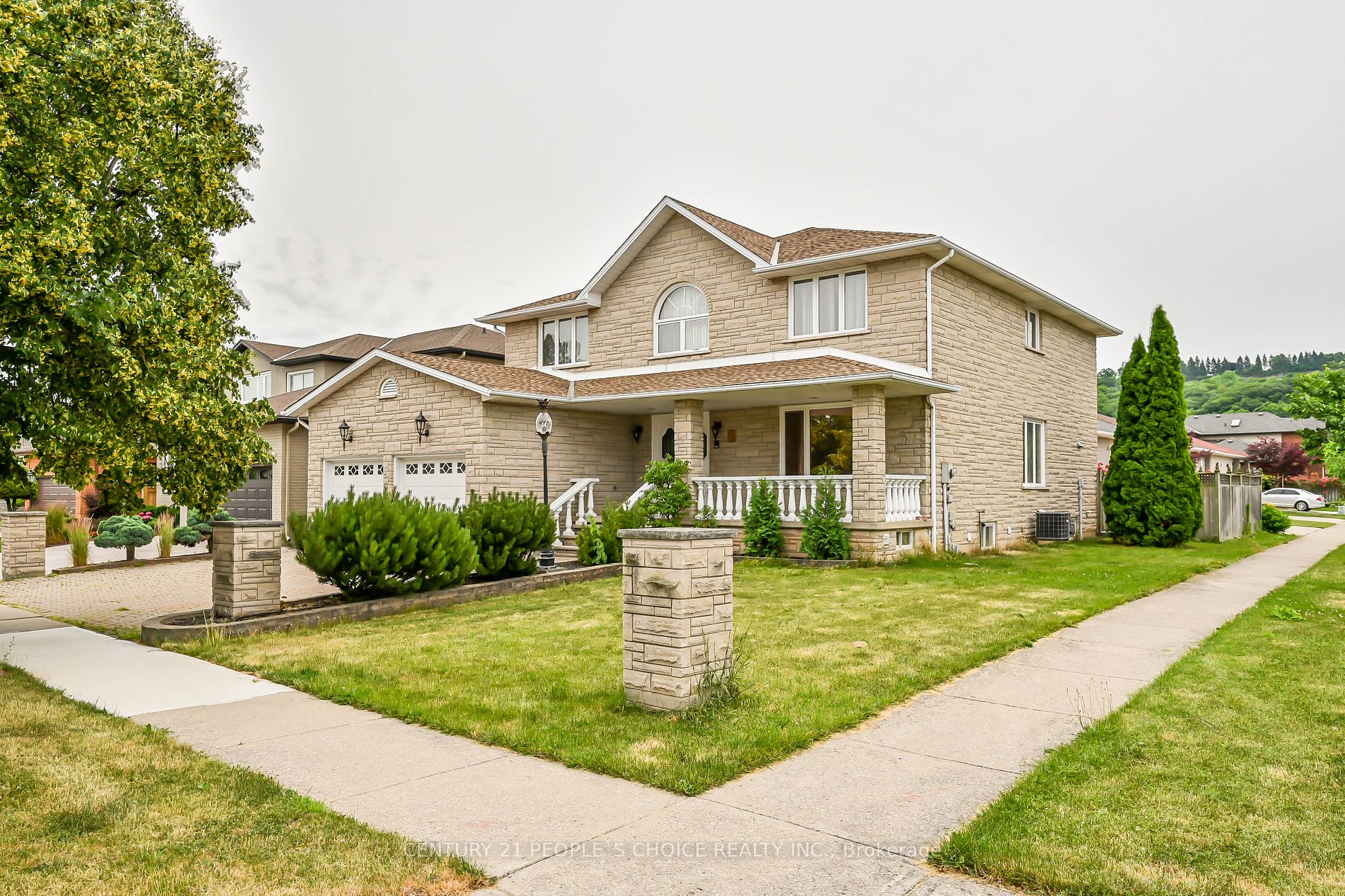 2 Glencrest Ave