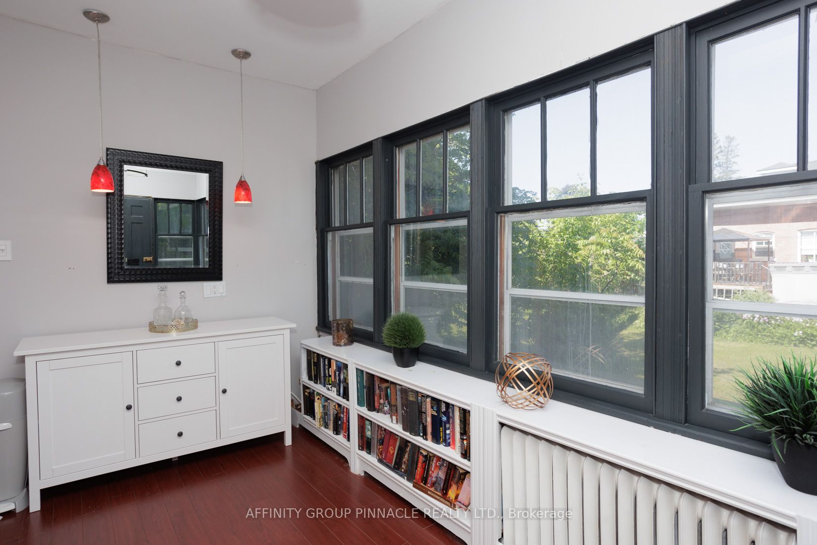 18 Elgin St