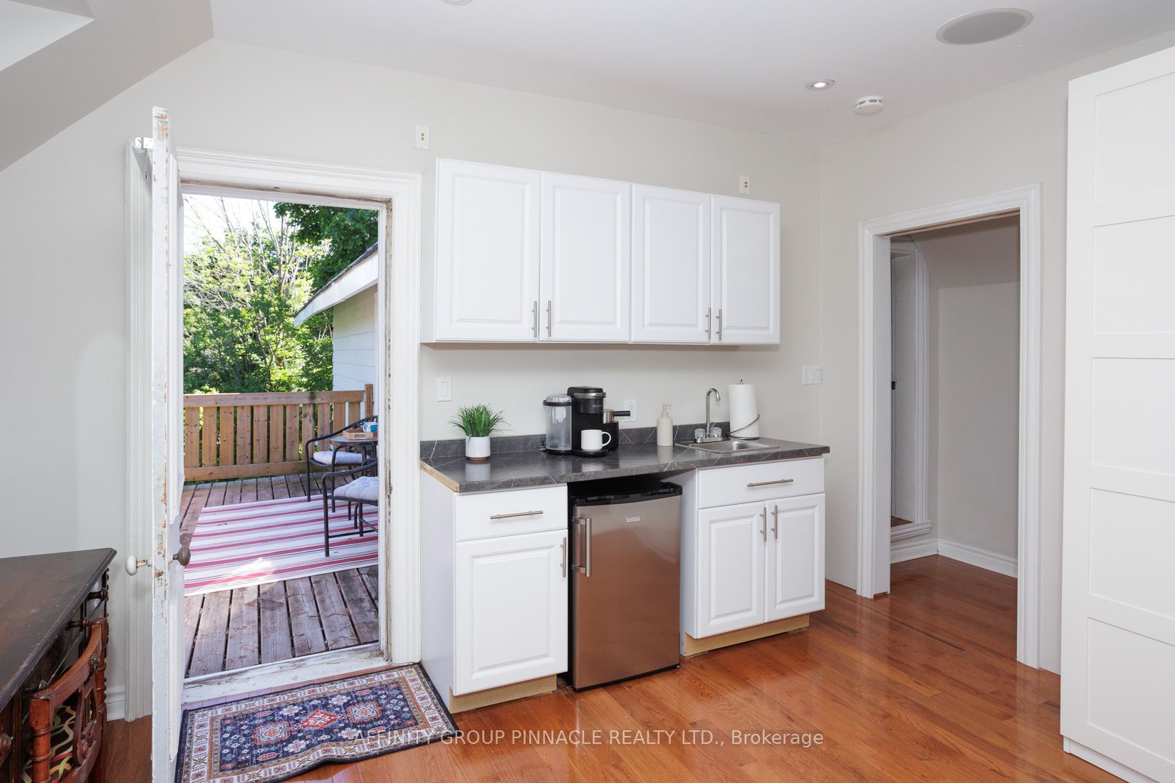 18 Elgin St