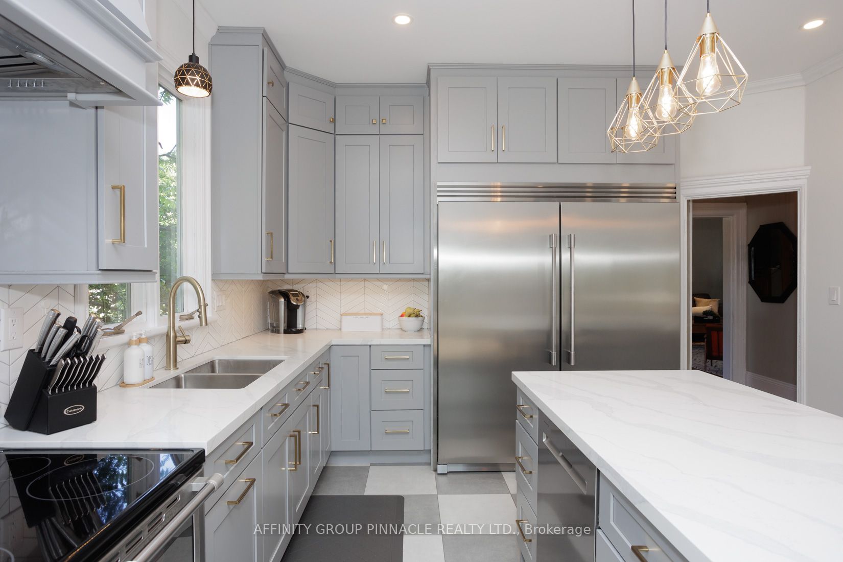 18 Elgin St