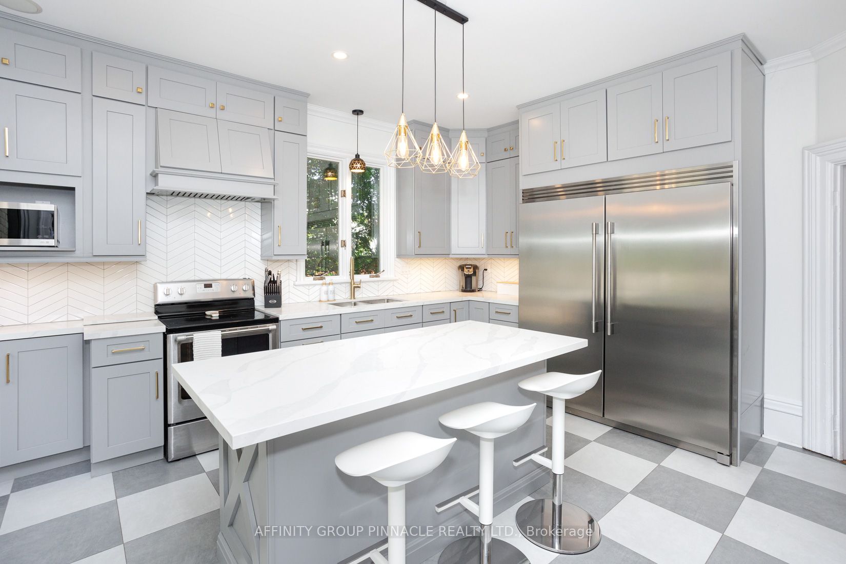18 Elgin St