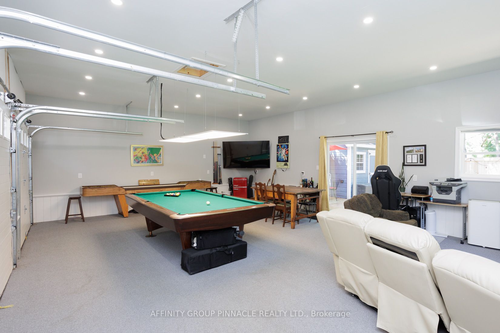 18 Elgin St