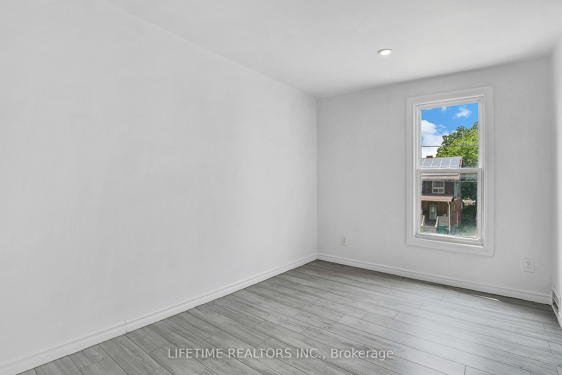 1108 Wellington Avenue