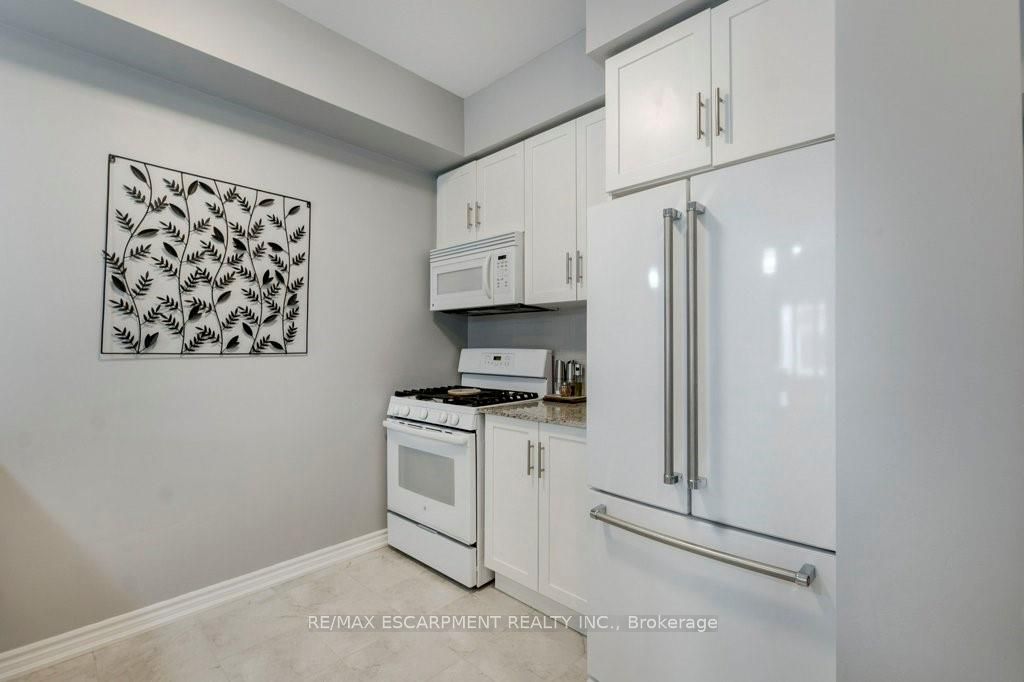 377 Glancaster Road #38