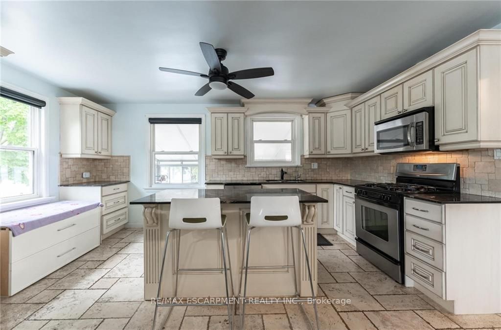 298 Dewitt Road