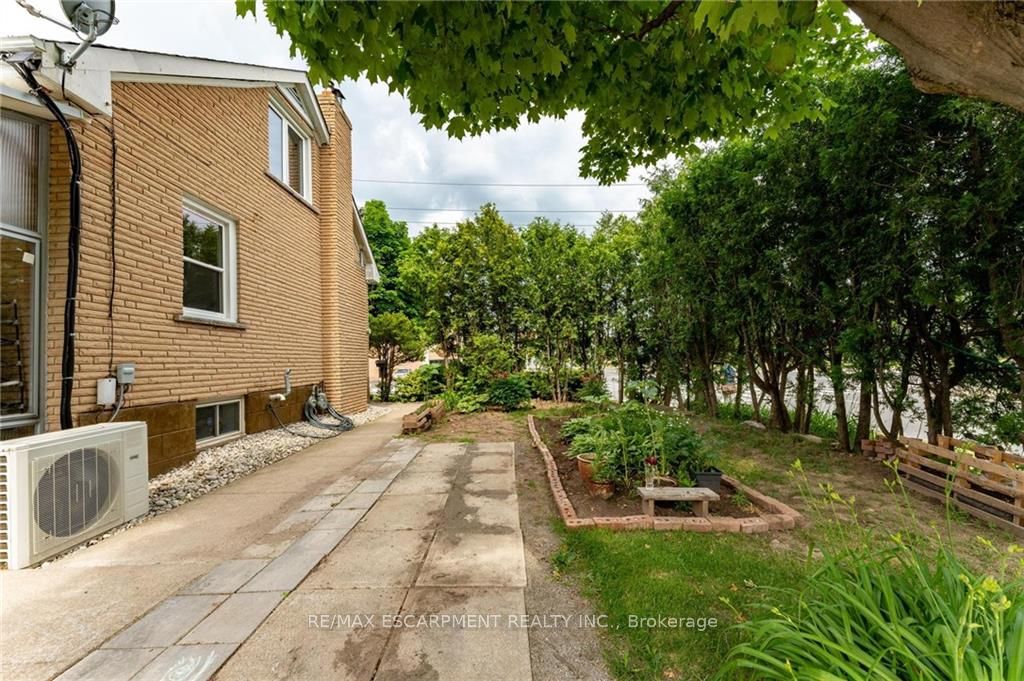 298 Dewitt Road
