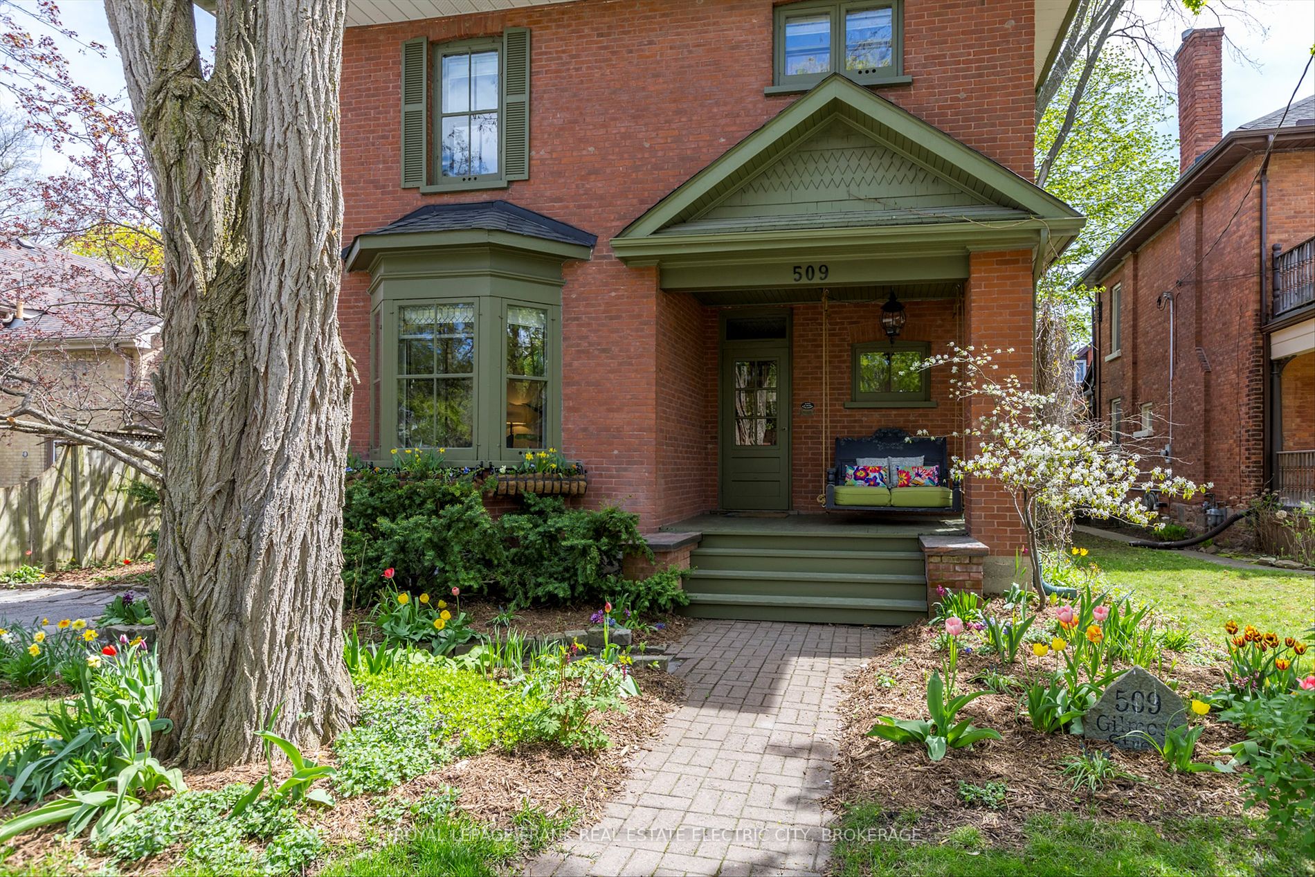 509 Gilmour Street