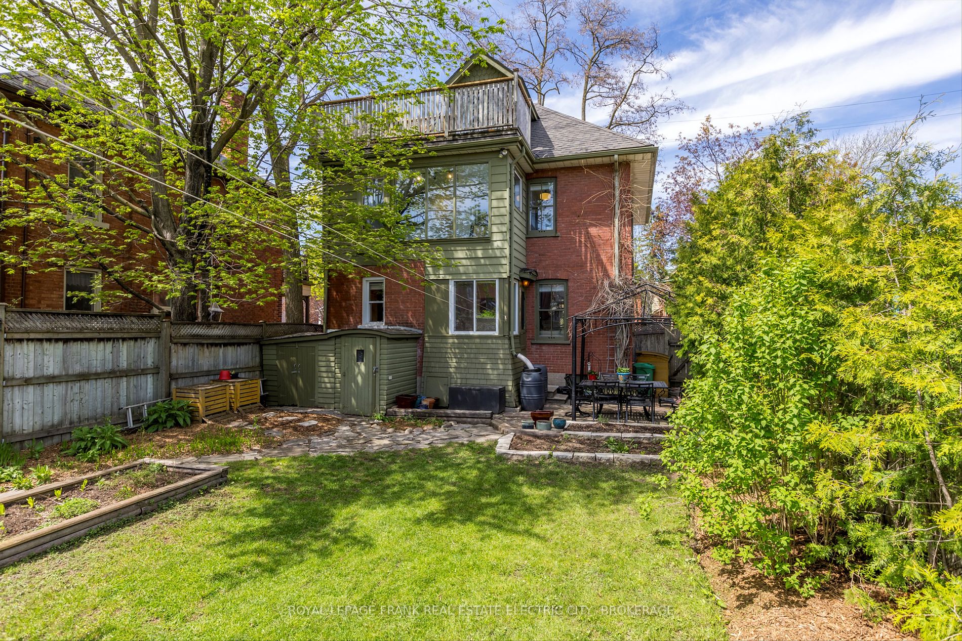 509 Gilmour Street
